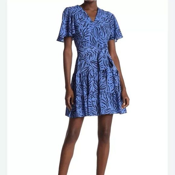 Eliza J Animal Print Zebra Stripe Ruffle Sleeve Dress Periwinkle Blue size 4 - Picture 2 of 10